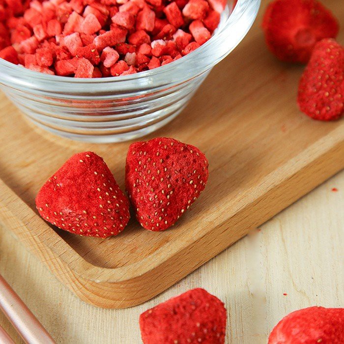 freeze dried whole strawberries